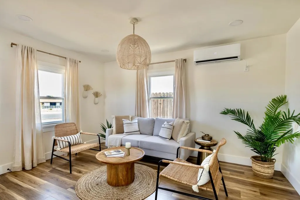 6451 Mountain View Street, Joshua Tree, California 92252 home-pic-3